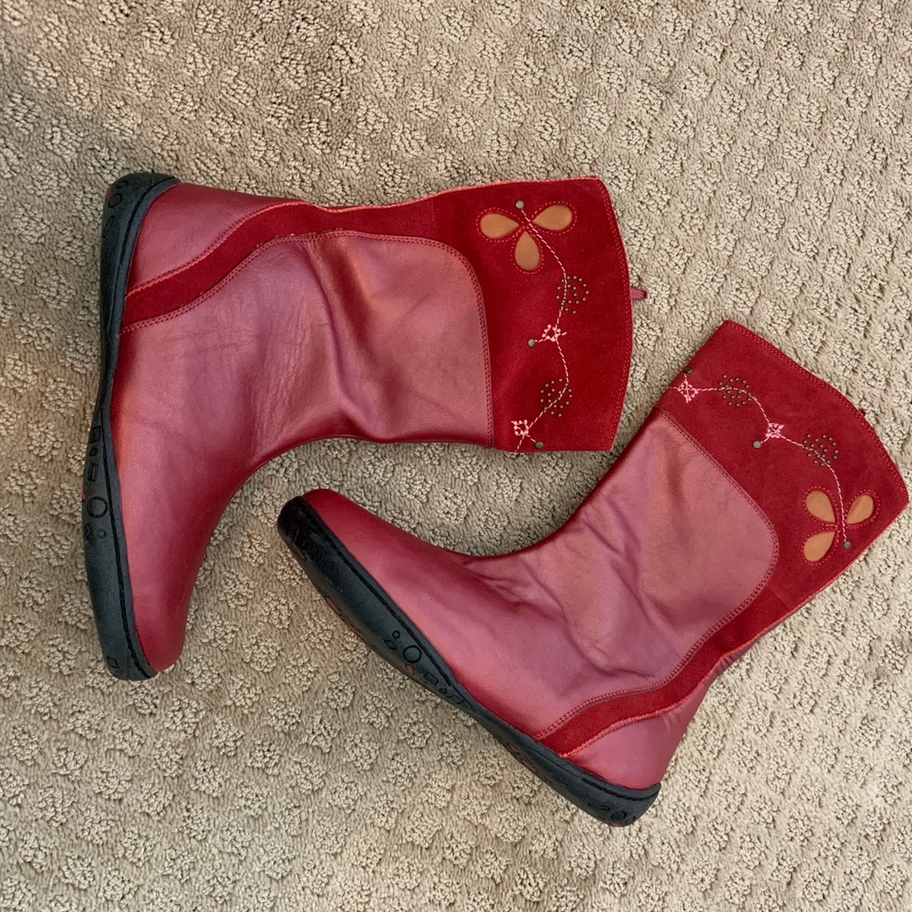 Brand New Umi girls boots